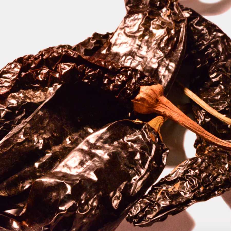 Pasilla Negro Chili Whole